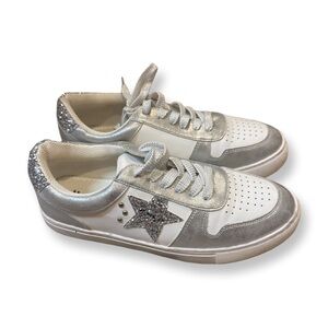 Corkys Silver and White Star Sneakers